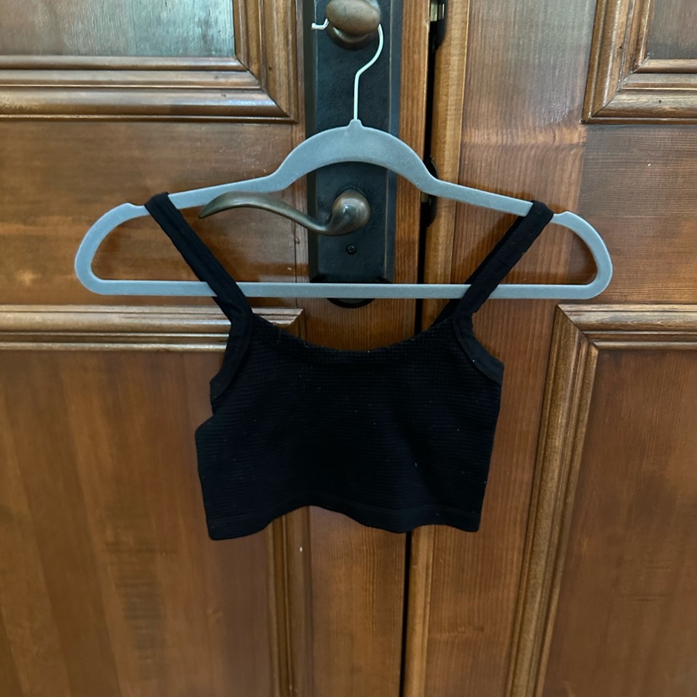 Black Ribbed Crop Top